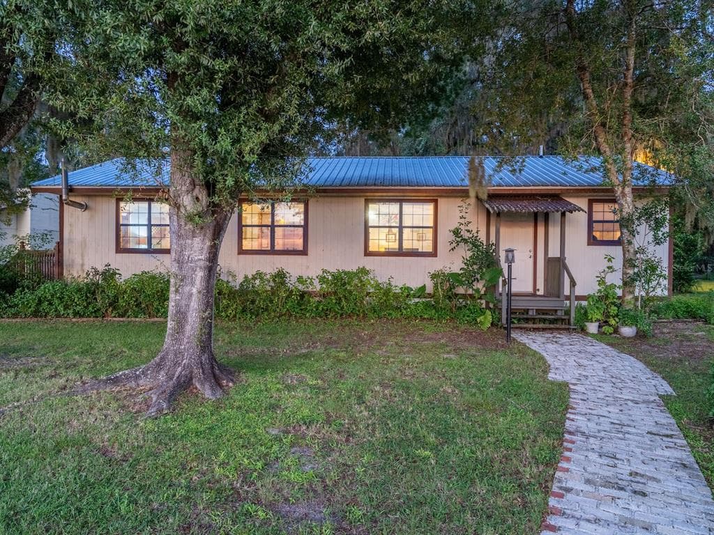 25212 E HIGHWAY 316 3
