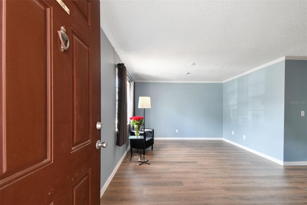 9115 TUDOR DRIVE E106 photo 8