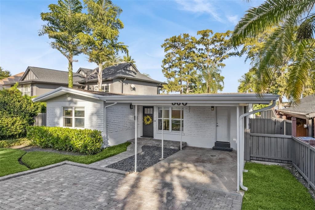 560 OLOLU DRIVE photo 24