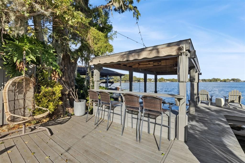 560 OLOLU DRIVE photo 25