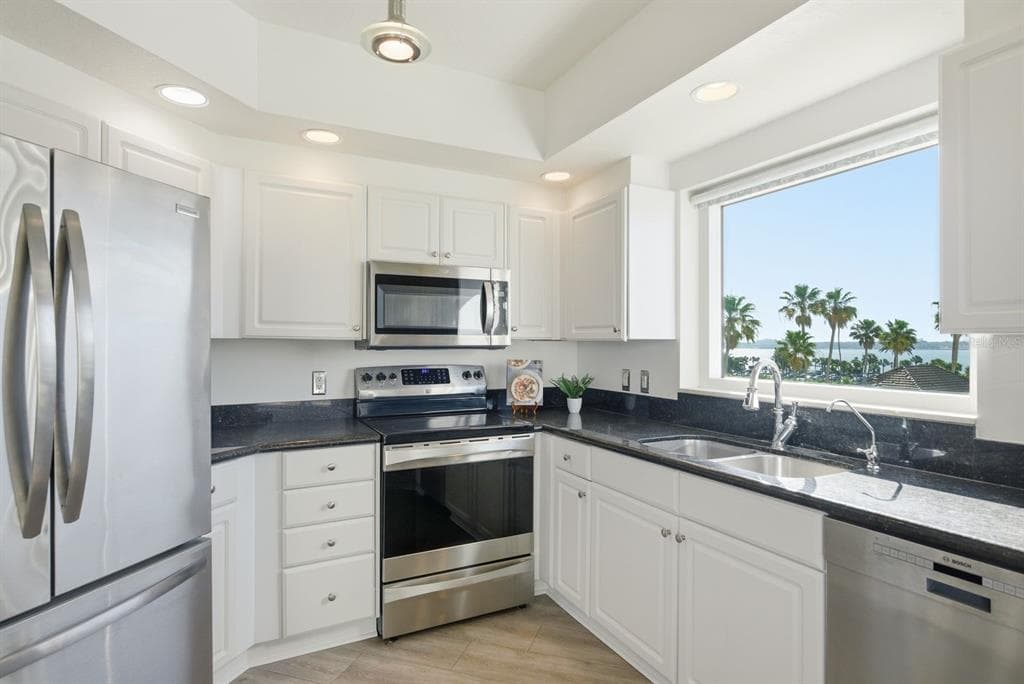 1170 SE GULF BOULEVARD 305 photo 12