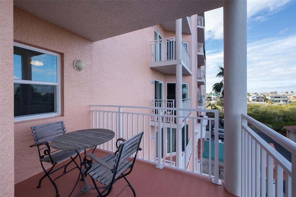 4516 SEAGULL DRIVE 413 photo 23