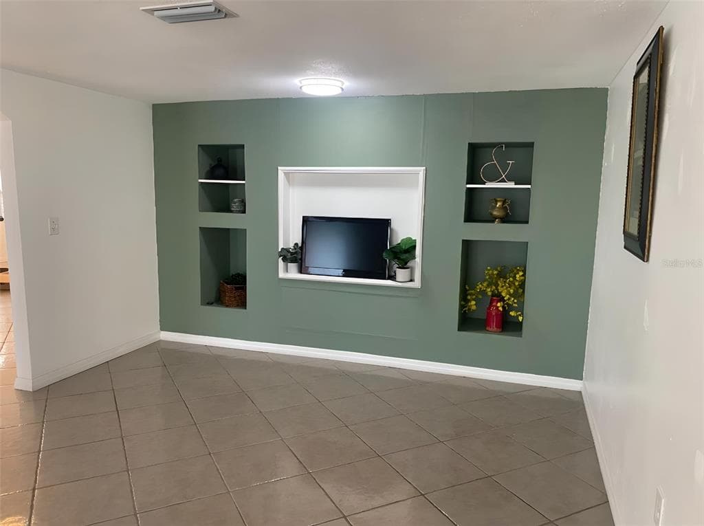 1817 DARTMOUTH DRIVE photo 12