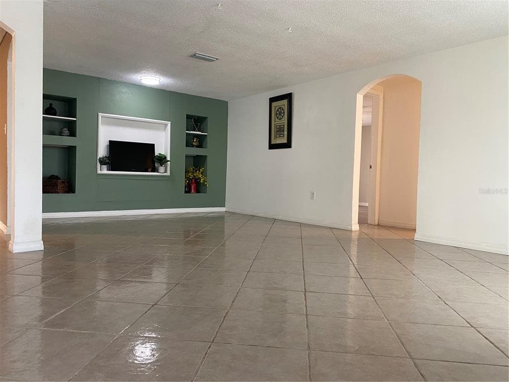 1817 DARTMOUTH DRIVE photo 18