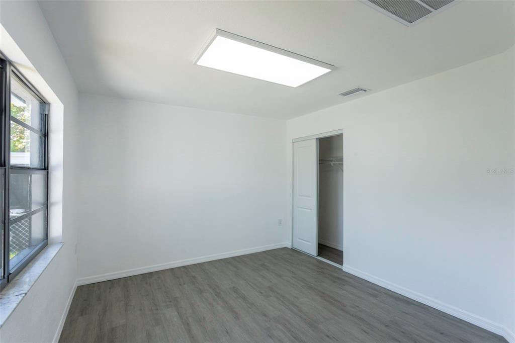 14820 ATLANTIC AVENUE photo 13