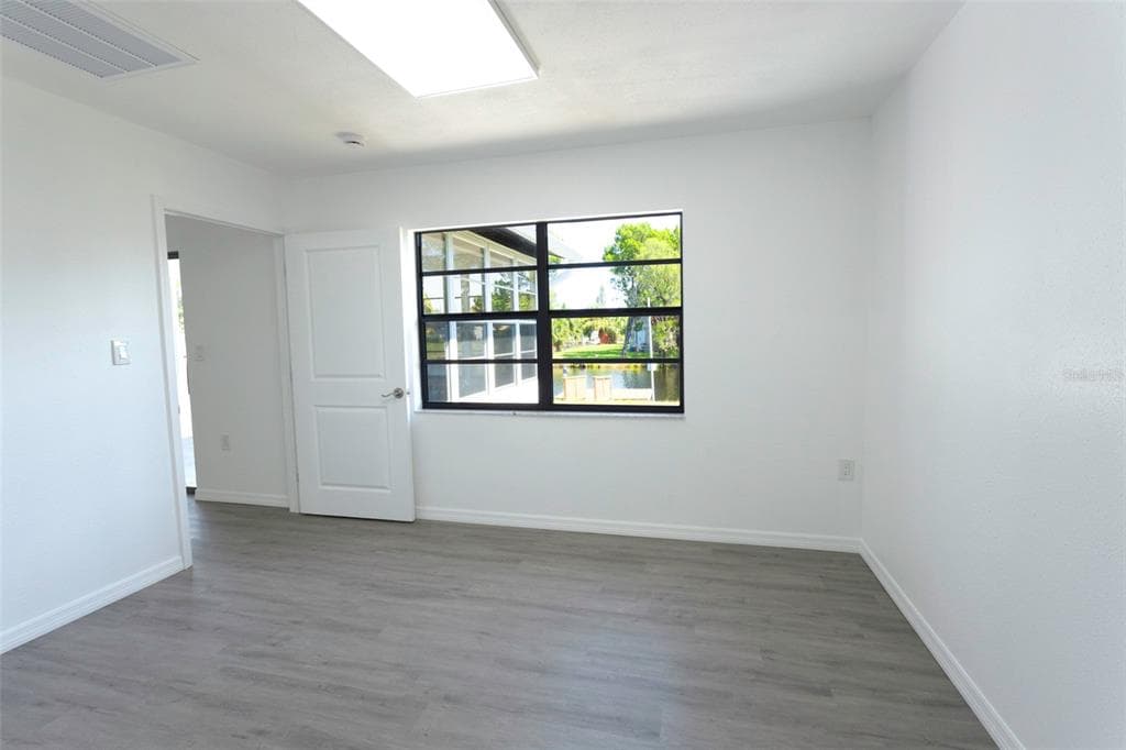 14820 ATLANTIC AVENUE photo 14