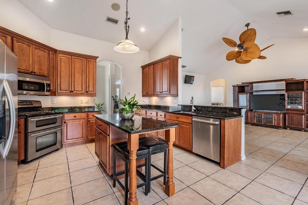 22519 SOUTHSHORE DRIVE photo 25