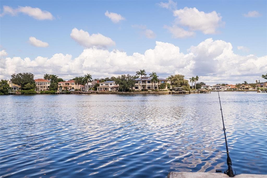 2400 COFFEE POT BOULEVARD NE photo 12