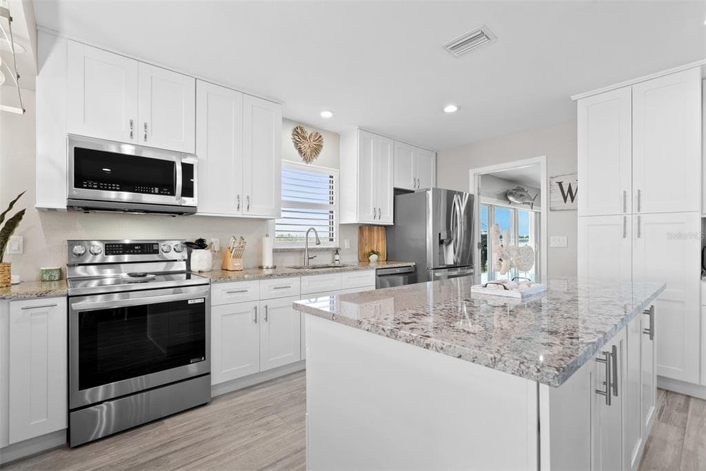 3422 W SHELL POINT ROAD 5