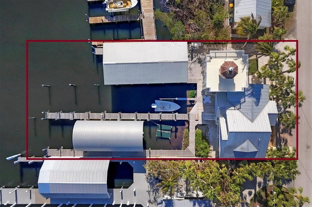 208 HARBOR DRIVE photo 6
