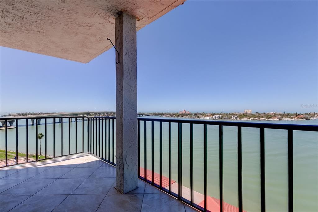6265 SUN BOULEVARD 806 photo 13