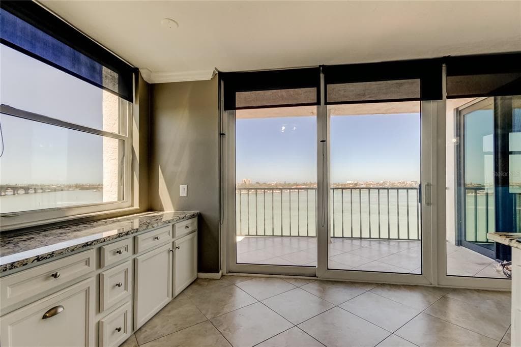 6265 SUN BOULEVARD 806 photo 12