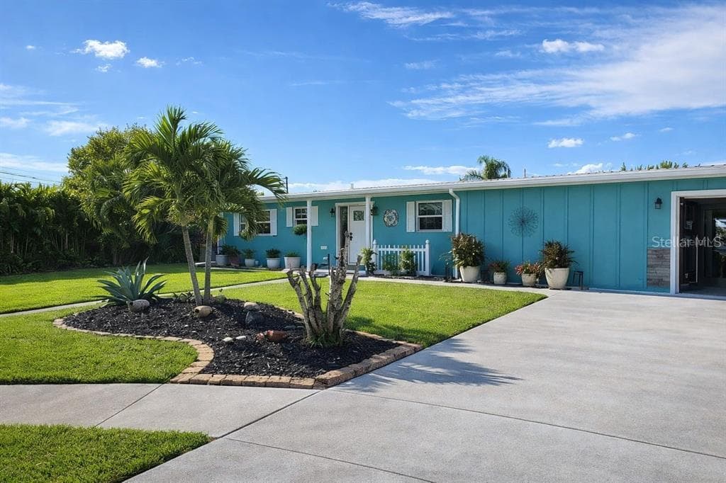 6480 ANGLE PLACE 1