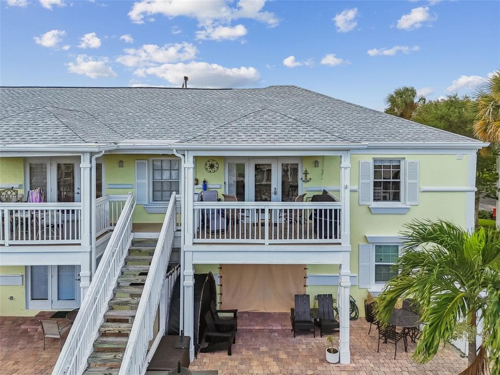 5116 BEACH DRIVE SE #D 2