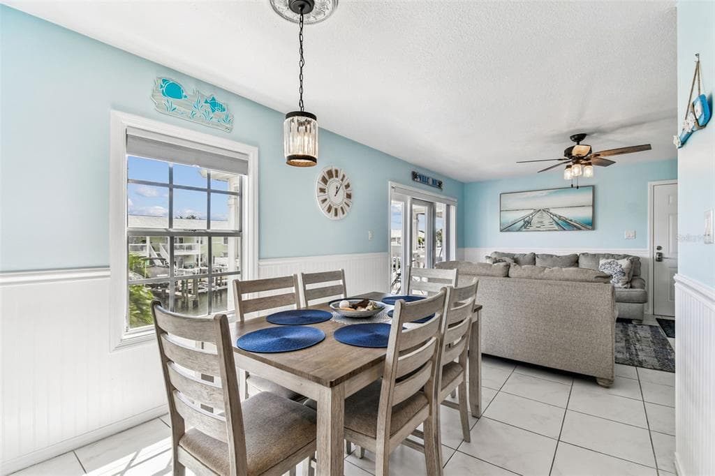 5116 BEACH DRIVE SE D photo 12