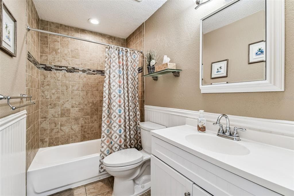 5116 BEACH DRIVE SE D photo 25