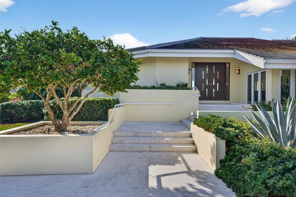 1571 HARBOR CAY LANE photo 14