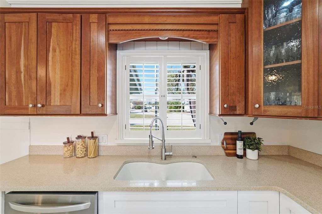15302 HARBOR DRIVE photo 18