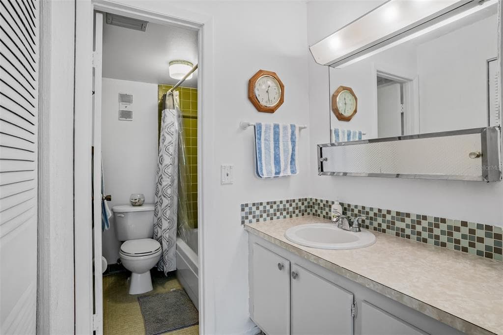 11485 OAKHURST ROAD 200-306 photo 18