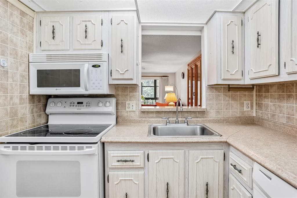 11485 OAKHURST ROAD 200-306 photo 8