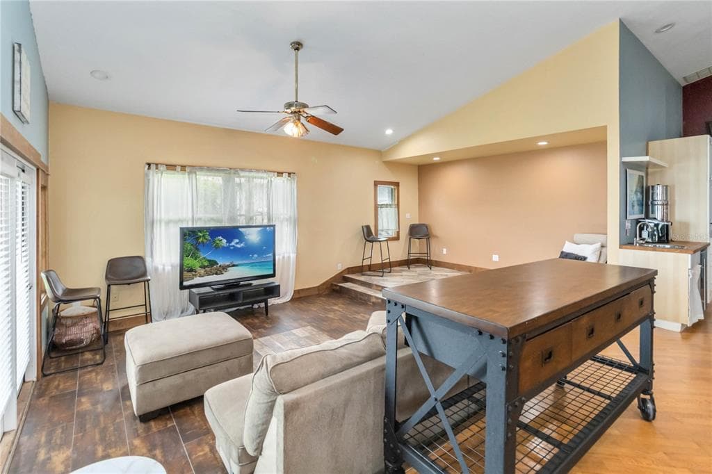 6210 ALLIGATOR LAKE SHORE E photo 16