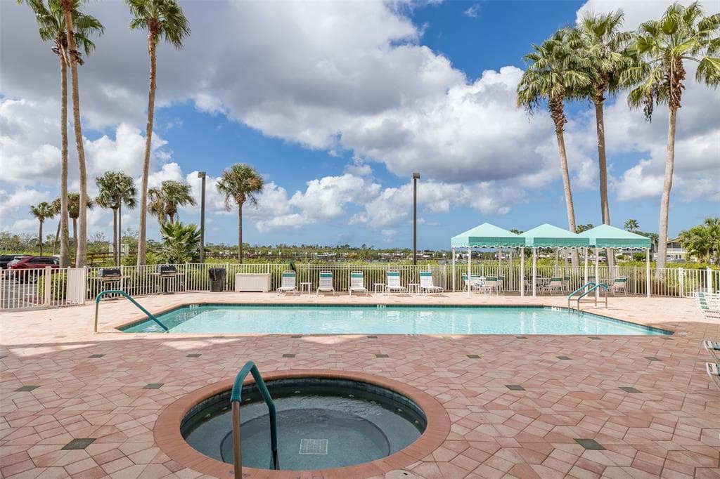 4516 SEAGULL DRIVE #411 5