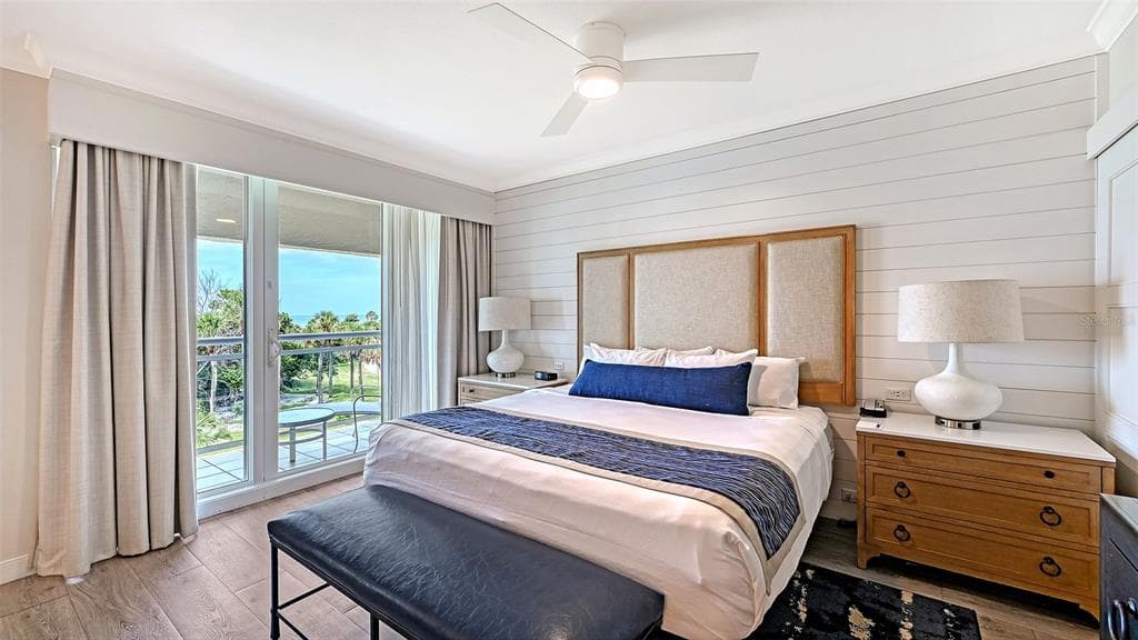 240 SANDS POINT ROAD 4205 photo 7