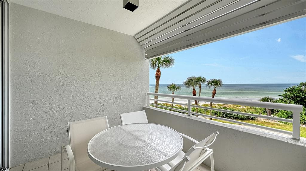 240 SANDS POINT ROAD 4205 photo 3