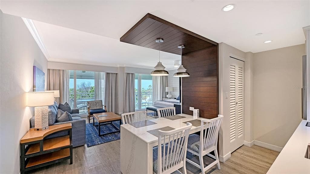 240 SANDS POINT ROAD 4205 photo 5