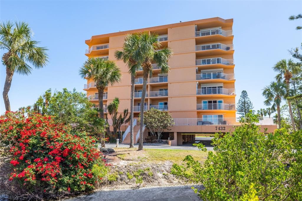 7432 SUNSHINE SKYWAY LANE S #506 2
