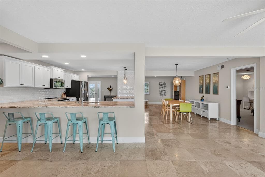 800 MADONNA BOULEVARD 1 photo 12