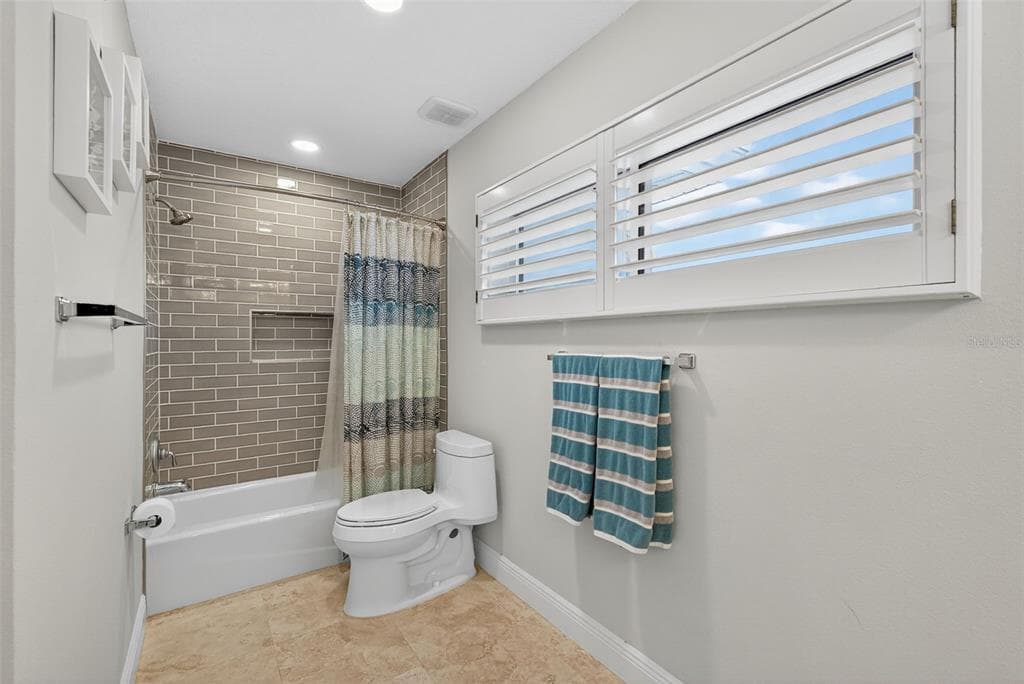 800 MADONNA BOULEVARD 1 photo 22