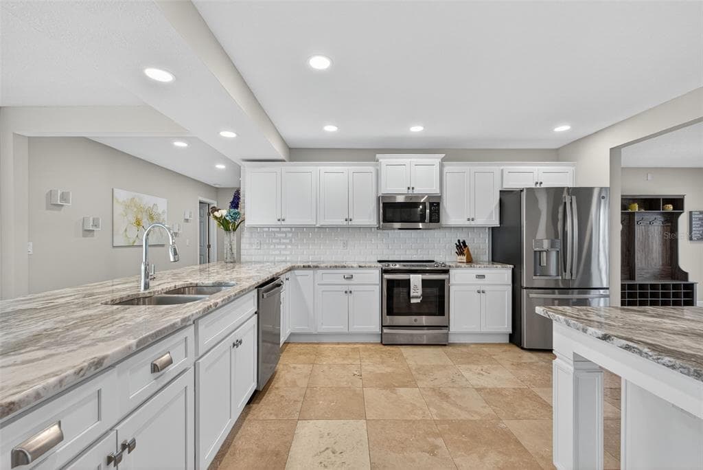 800 MADONNA BOULEVARD 1 photo 10