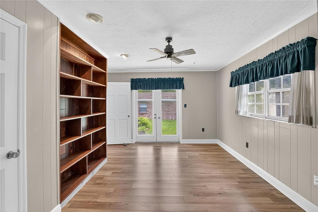 1502 AZALEA STREET photo 16