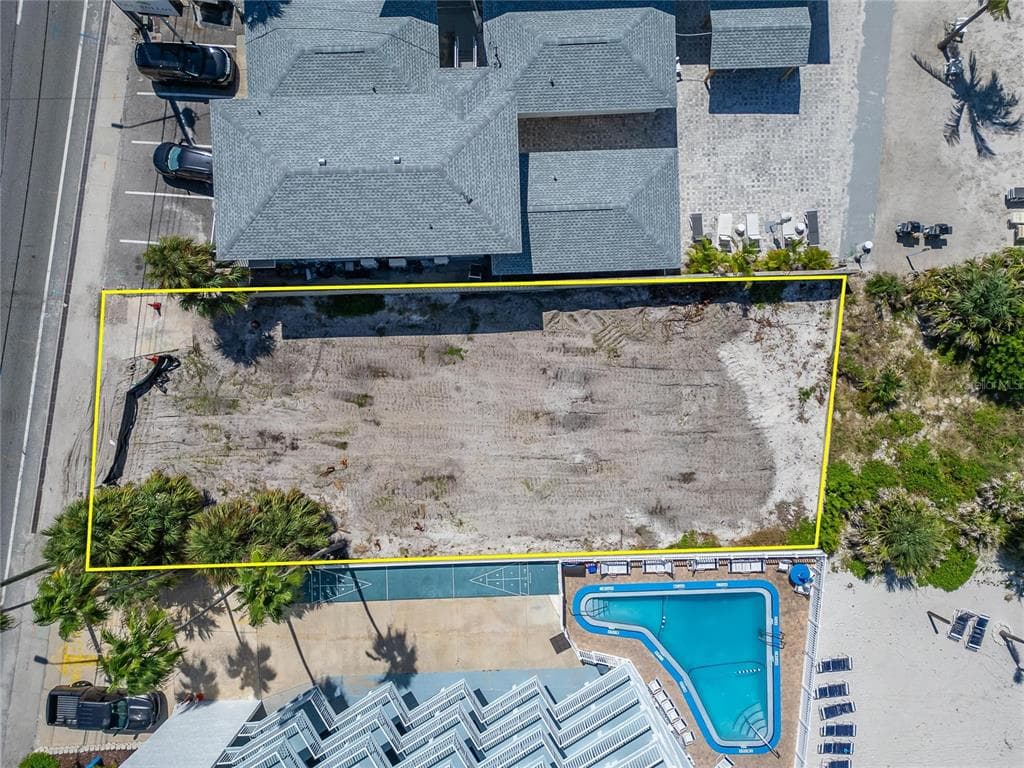 10178 GULF BOULEVARD photo 6