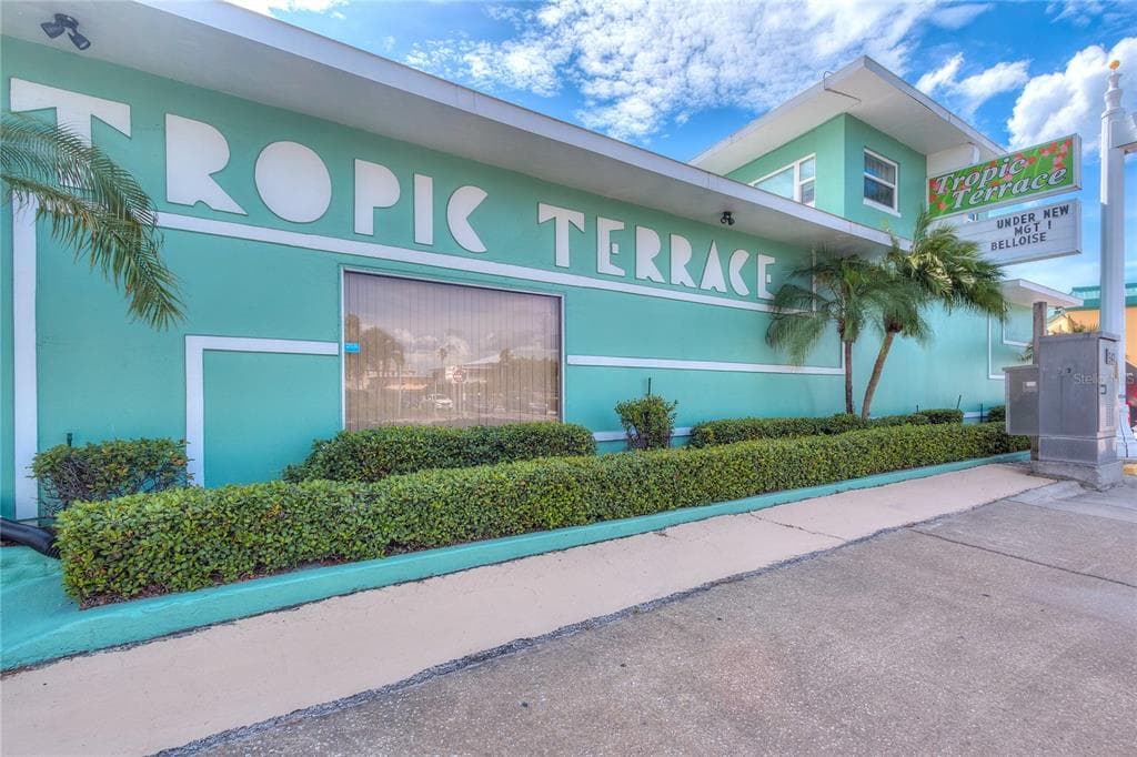 11730 GULF BOULEVARD 4 photo 1