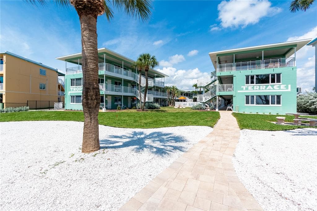 11730 GULF BOULEVARD 4 photo 19