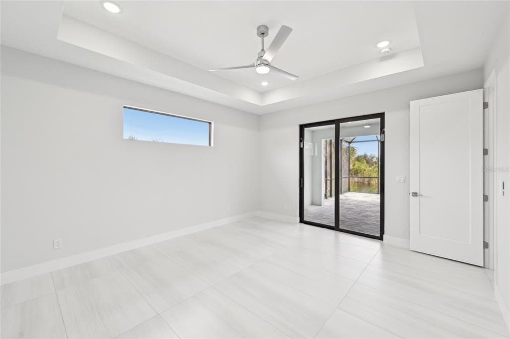 9516 PRESIDENT CIRCLE photo 18