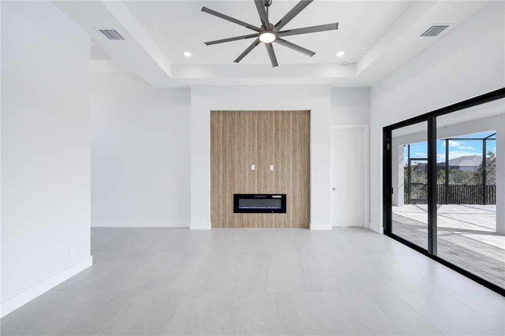 14431 ARTESIA AVENUE photo 4