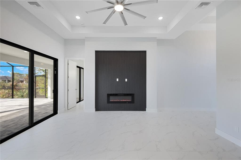 10123 BOYLSTON STREET photo 5