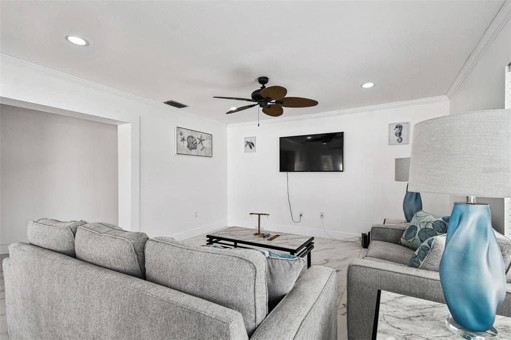 8708 THORNWOOD LANE photo 20