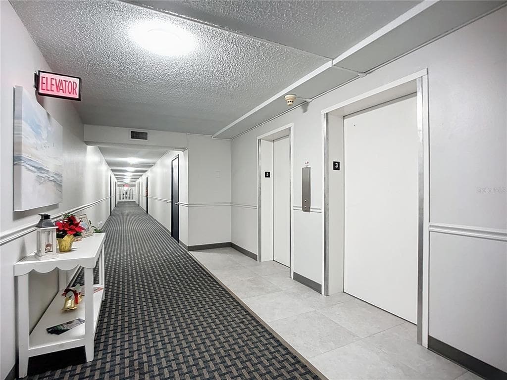 6415 MIDNIGHT PASS ROAD 306 photo 12