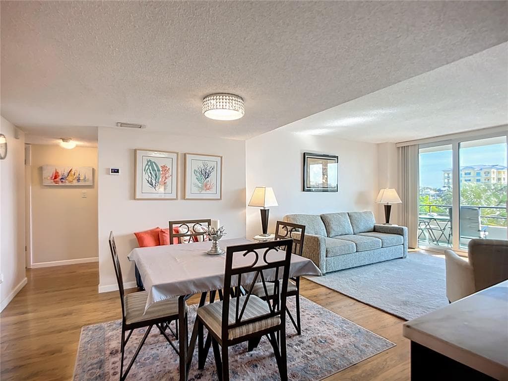 6415 MIDNIGHT PASS ROAD 306 photo 19
