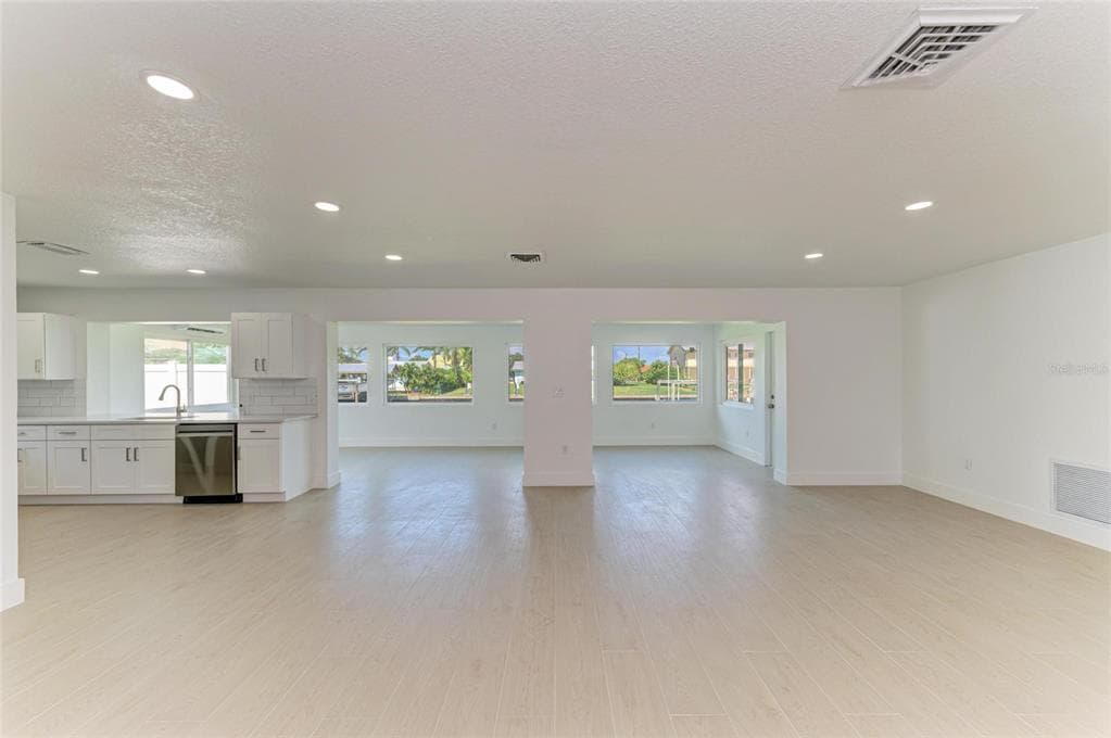 4412 DOLPHIN LANE photo 11