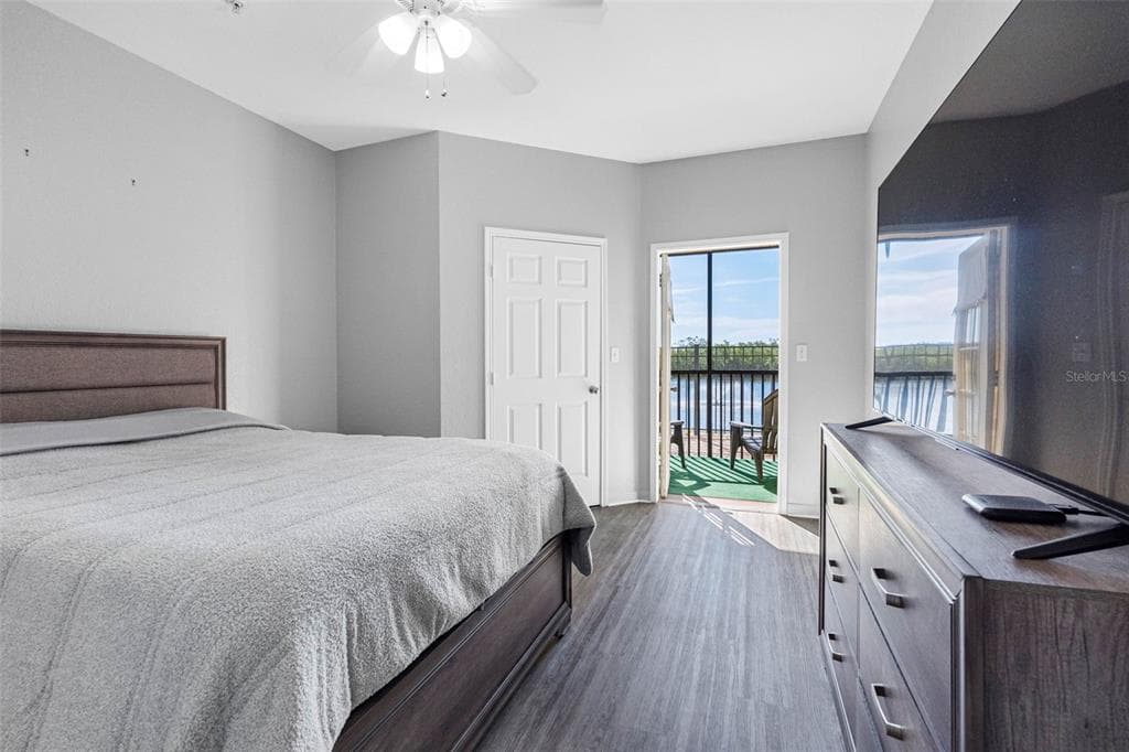 4343 BAYSIDE VILLAGE DRIVE 104 photo 24