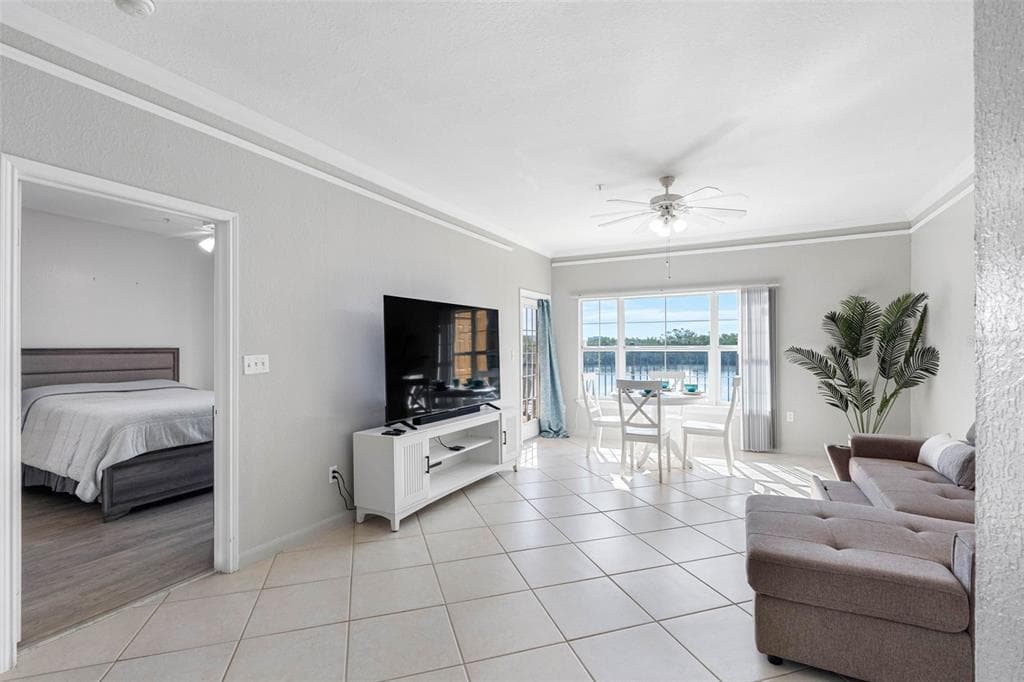 4343 BAYSIDE VILLAGE DRIVE 104 photo 11