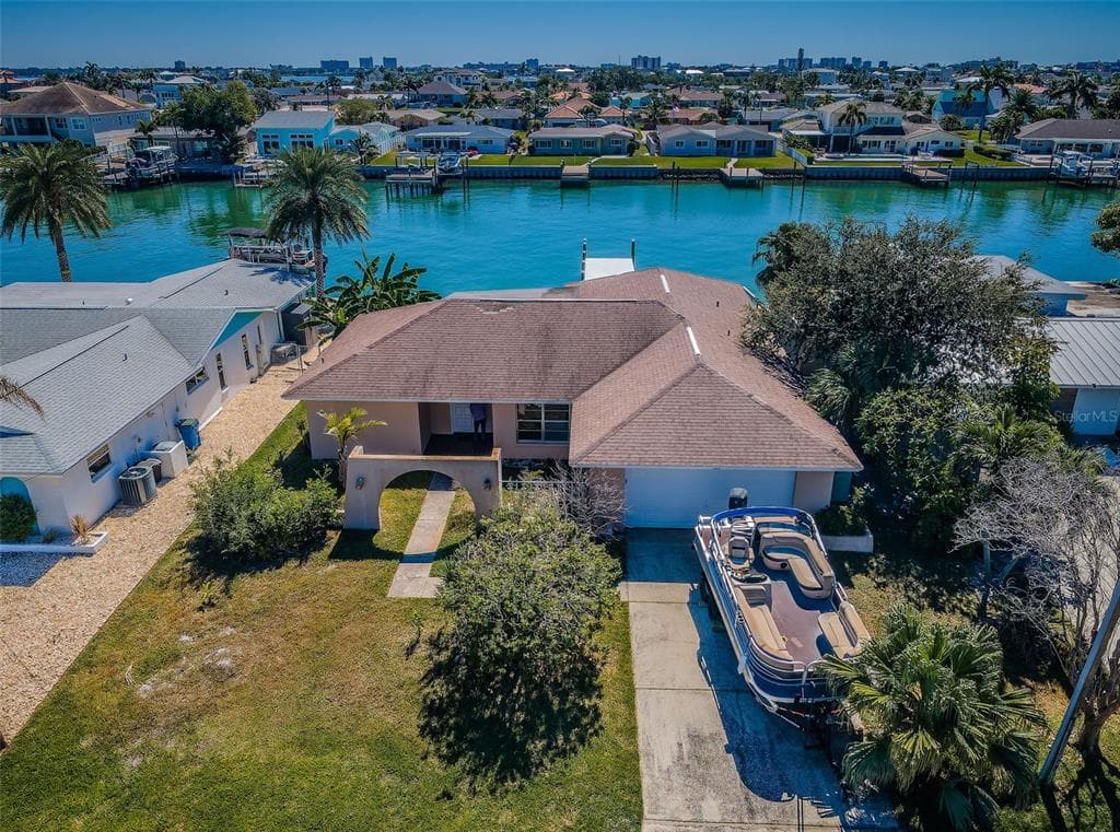 755 CAPRI BOULEVARD 2
