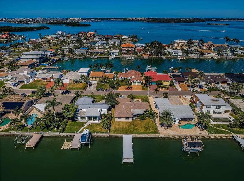 755 CAPRI BOULEVARD 5