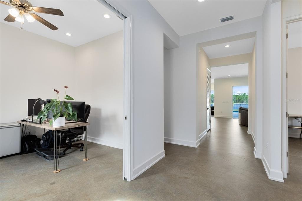 513 MOSAIC BOULEVARD 5