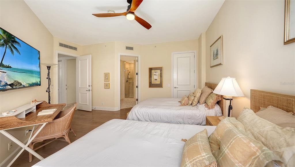 1241 GULF OF MEXICO DRIVE 803 photo 20
